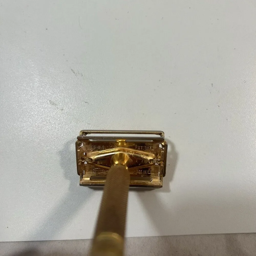 Gillette vintage gold